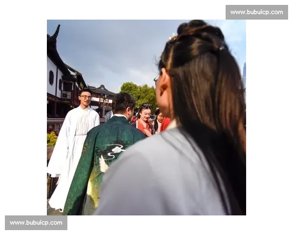 梅州三乐：绿茵、鱼生、长乐烧里的快意人间